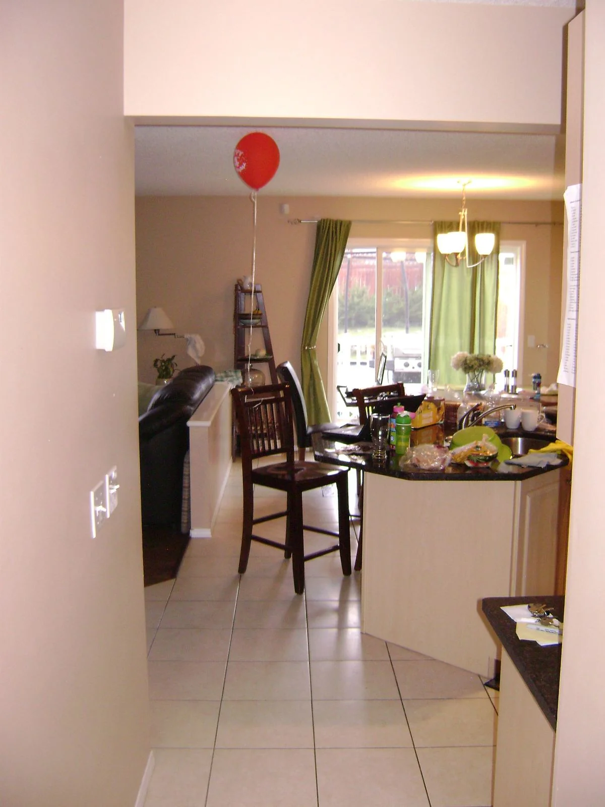 Kitchen and dining area before renovation