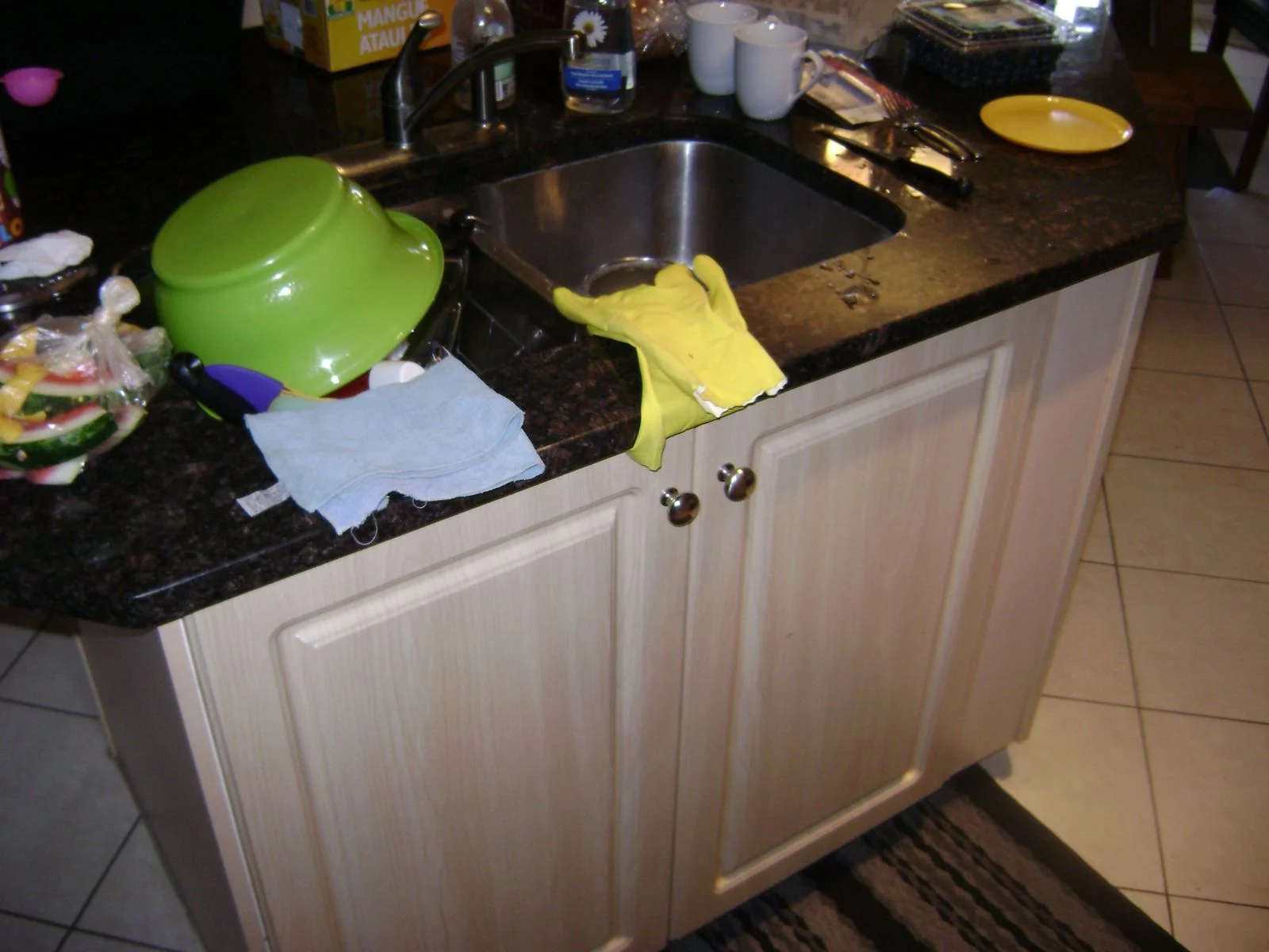 Kitchen counter before renovation